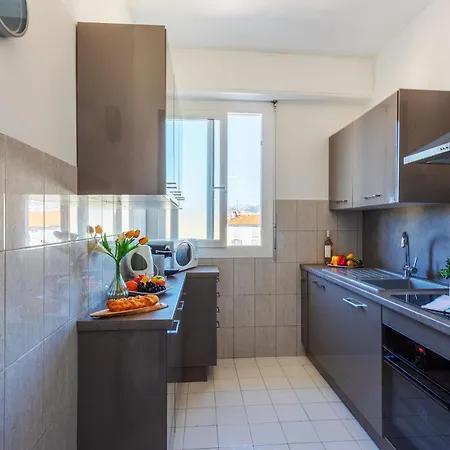 Apartment Plaza Terrace Ap4065 By Riviera Homes